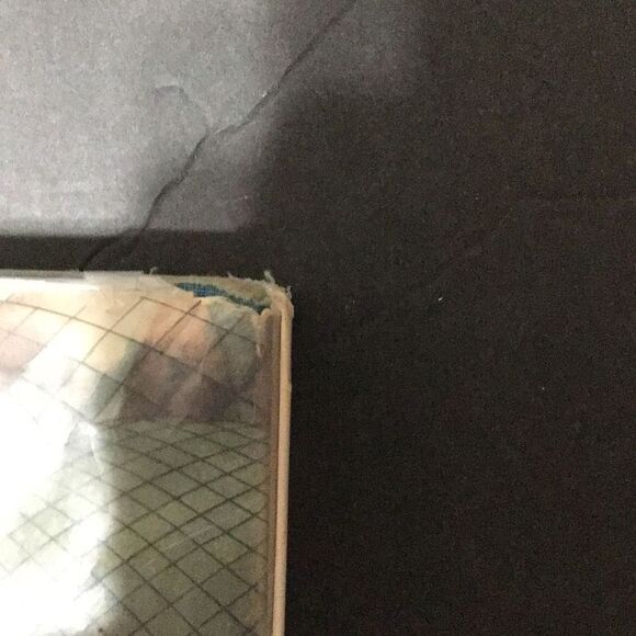 Vintage copy of The Twenty One Balloons cover damage shown - Picture 3 of 12